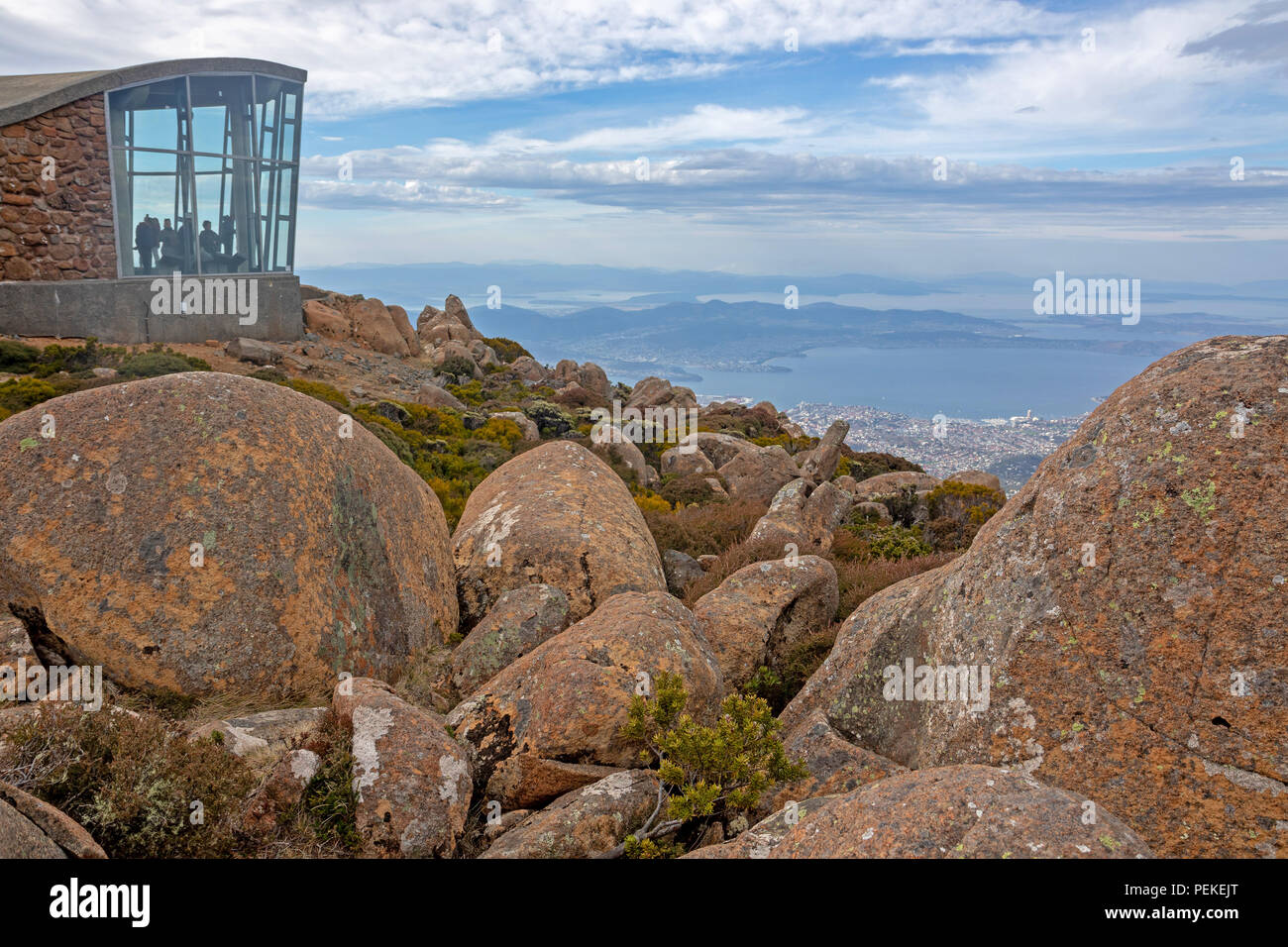 Beobachtung Zuflucht auf den Mount Wellington, mit Blick auf Hobart Stockfoto