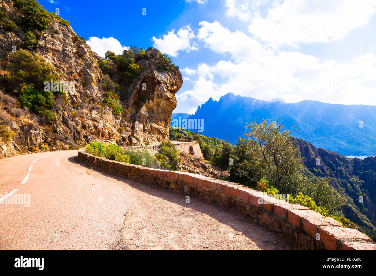 Beeindruckende Berge auf Korsika, Panoramaaussicht, Frankreich Stockfoto