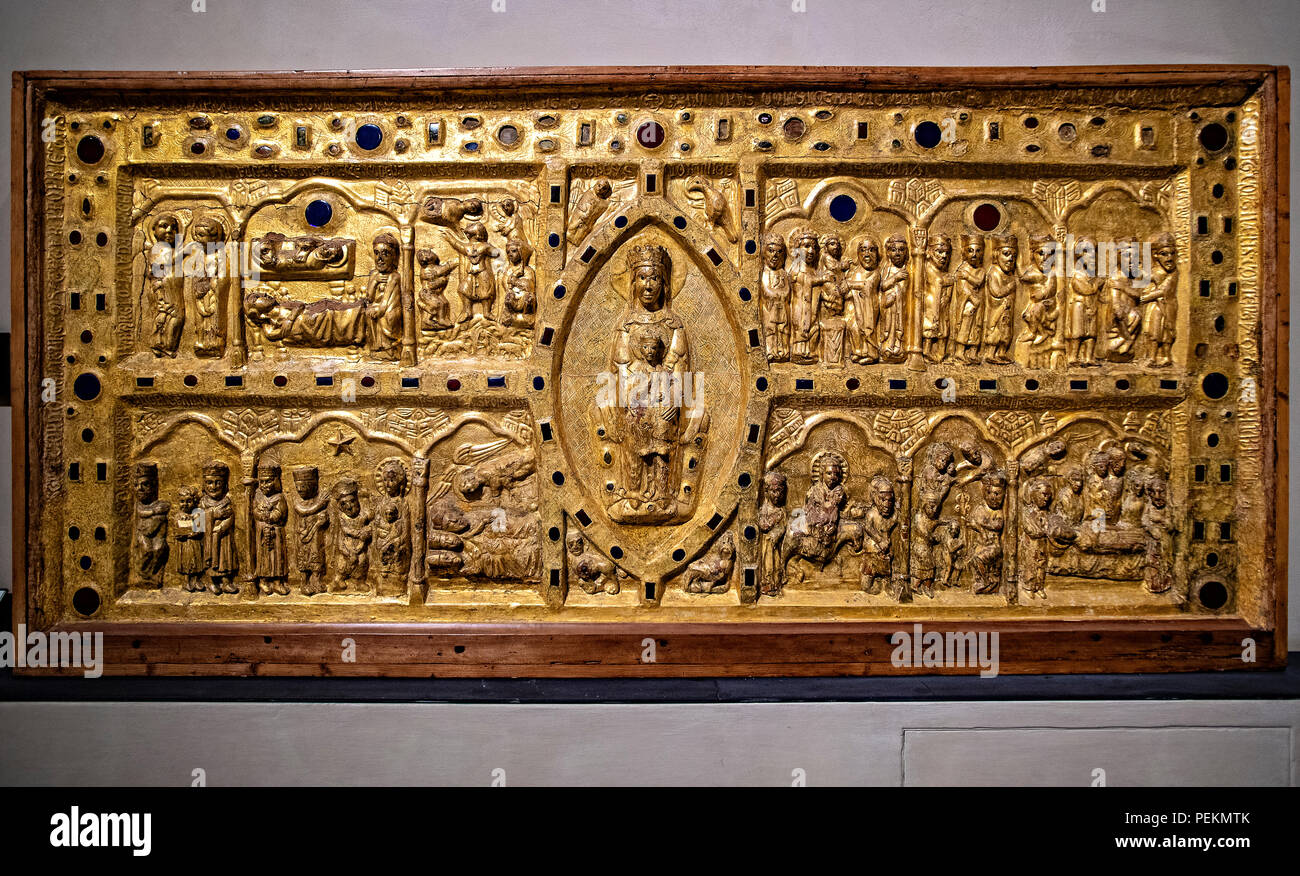 Italien Piemont Turin Palazzo Madama-katalanischen Bildhauer - Paliotto der Jungfrau mit dem Kind auf dem Thron, die Symbole der Evangelisten und Szenen aus dem Leben Mariens - 1275 Stockfoto