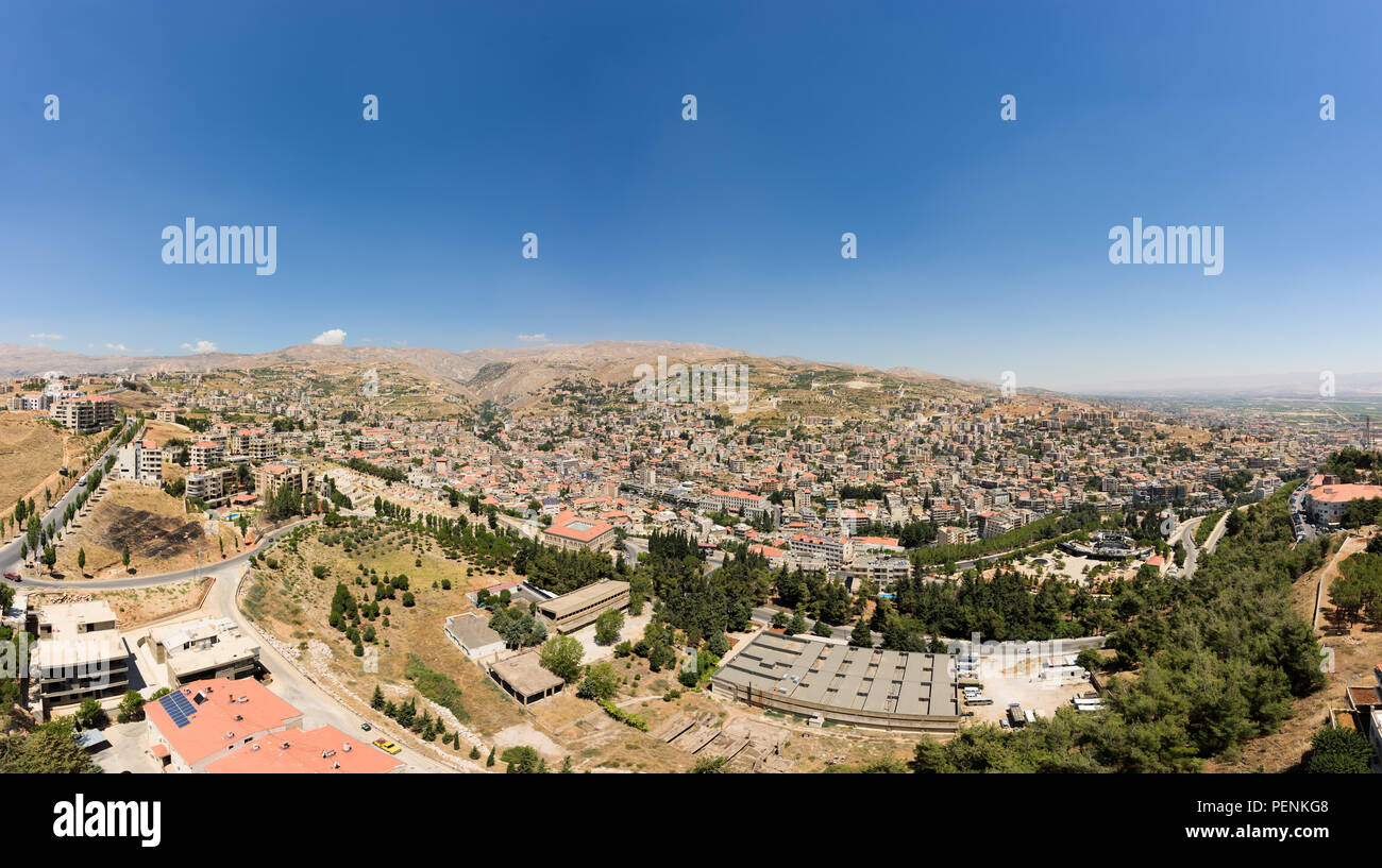 Panorama der Stadt Zahlé und dem Bekaa-tal im Libanon Stockfoto