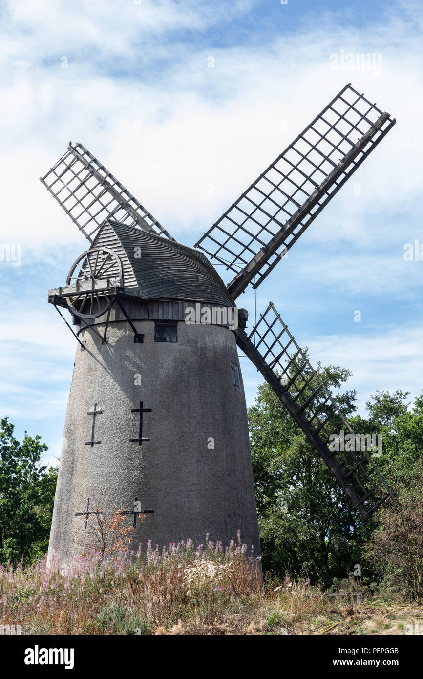 Die Mühle mit Segel auf bidston HIll Wirral August 2018 Stockfoto