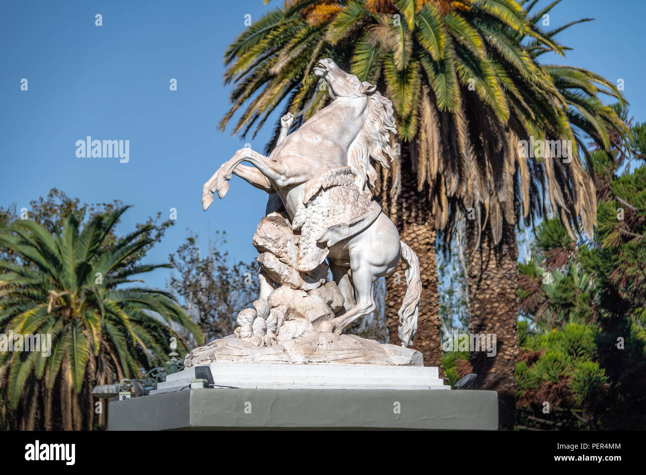 Marly Pferde (Caballitos de Marly) Skulptur an General San Martin Park - Mendoza, Argentinien Stockfoto