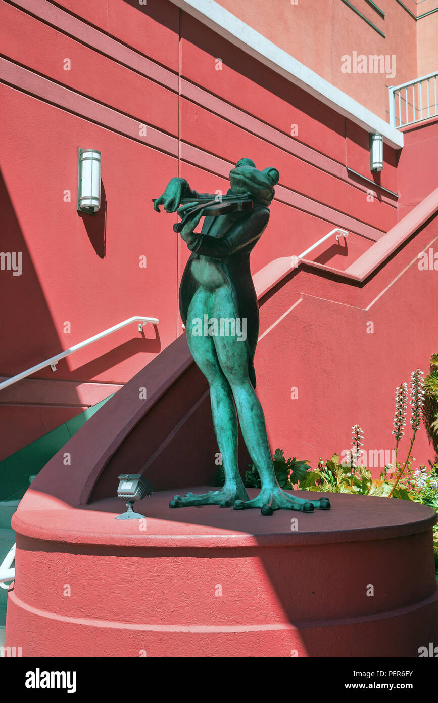 Lustige Skulptur im Gebäude Hof, Mercer Island, City, Washington, United States Stockfoto