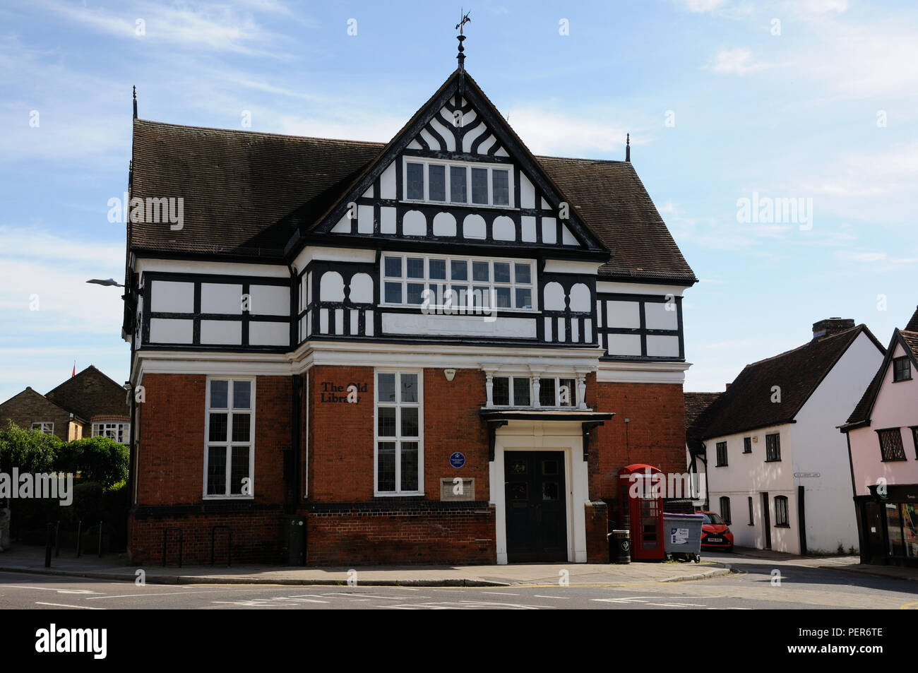 Die Alte Bibliothek, Hertford, Hertfordshire. Die öffentliche Bibliothek besetzten Gebäude von 1889-2011. Es wurde von Sir Reginald Blomfield konzipiert Stockfoto