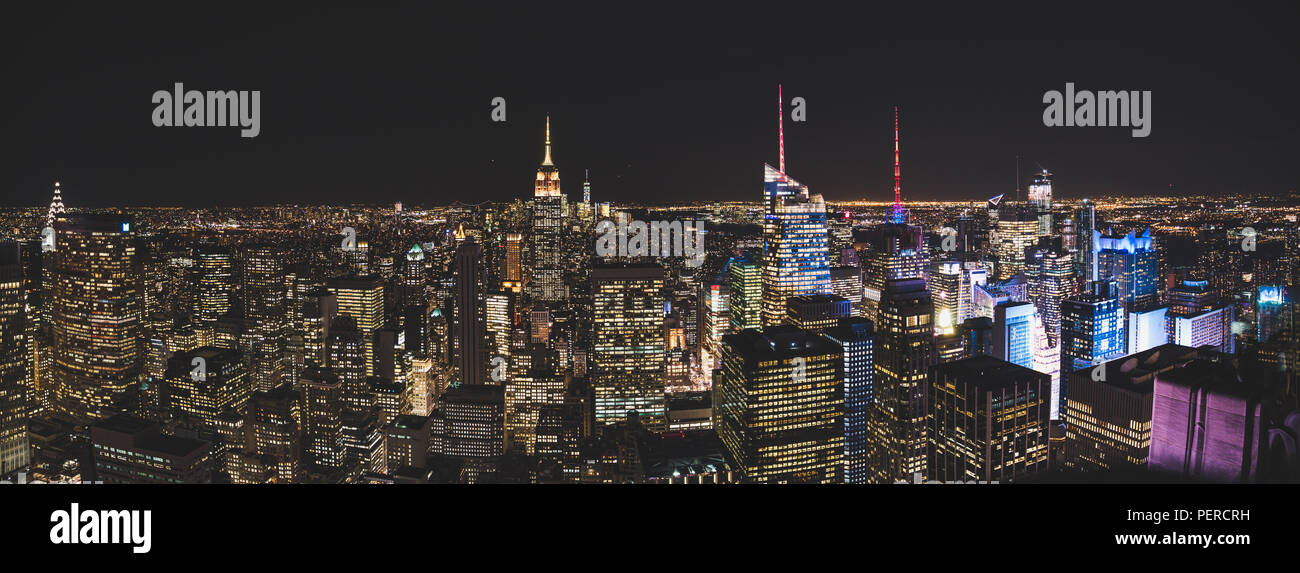 Panorama Blick vom Rockefeller Center während der Nacht zu Downtown New York City usa Stockfoto