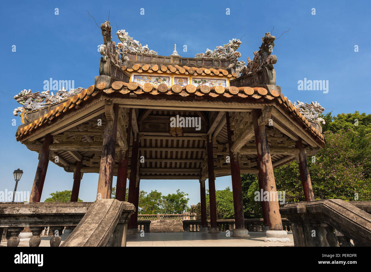 Kleine Pavillon, Điện Khôn Thái, Forbidden Purple City, Hue, Vietnam Stockfoto