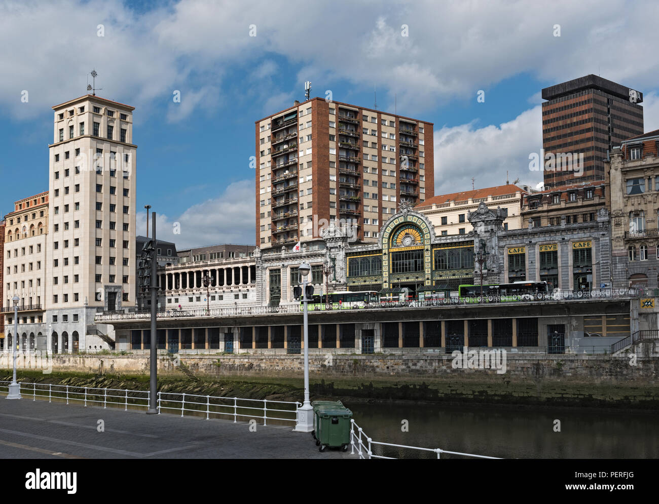 Der Bahnhof Abando Indalecio Prieto in Bilbao, Spanien. Stockfoto