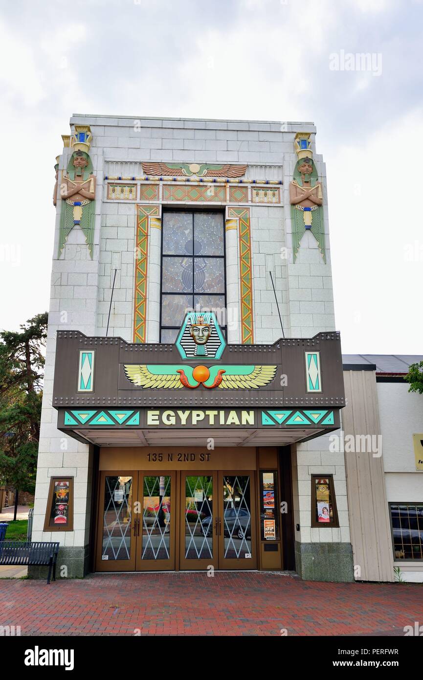 DeKalb, Illinois, USA. Das Ägyptische Theater, entworfen von Architekt Elmer F. Behrns. Das Theater eröffnet im Jahr 1929. Stockfoto