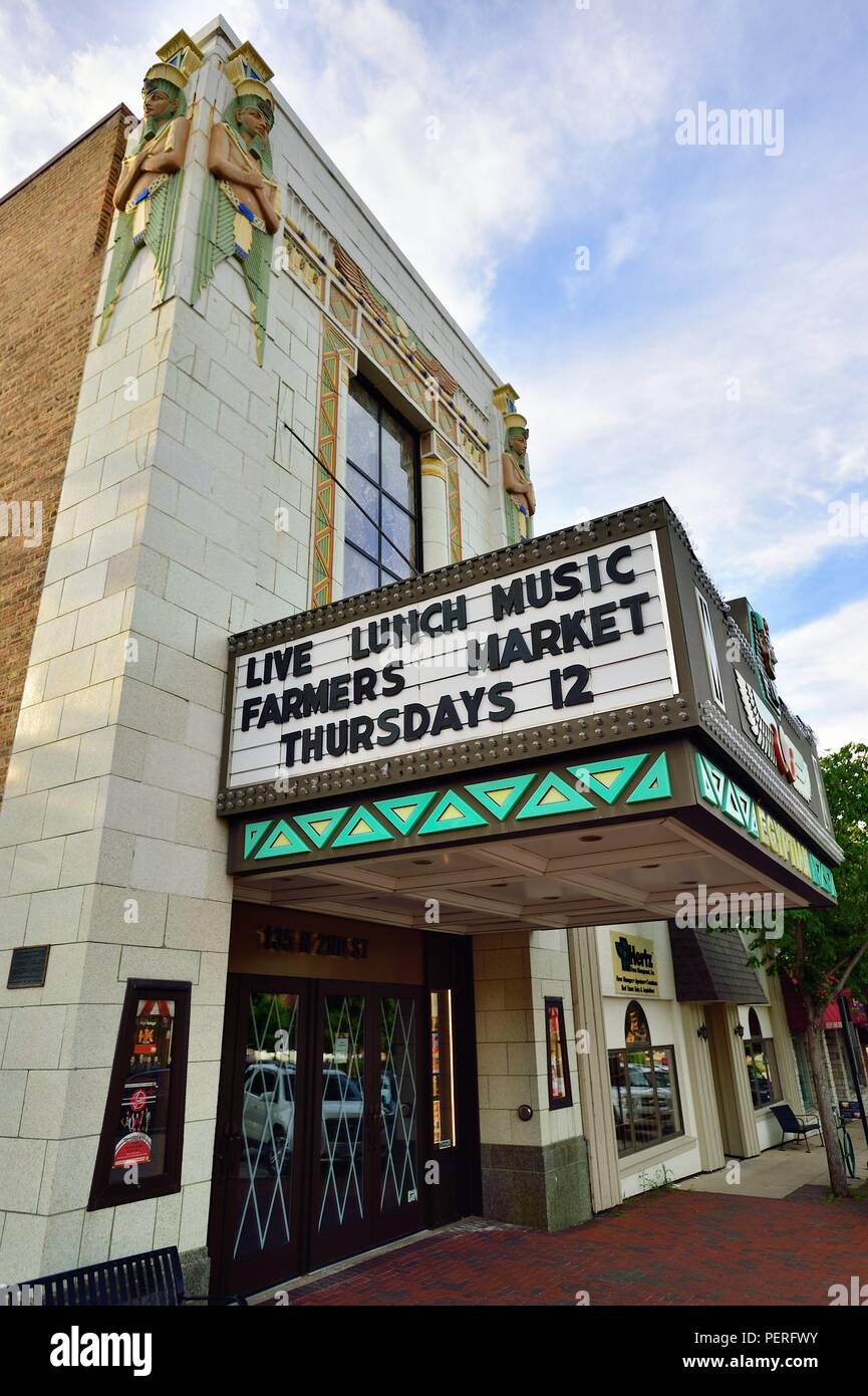 DeKalb, Illinois, USA. Das Ägyptische Theater, entworfen von Architekt Elmer F. Behrns. Das Theater eröffnet im Jahr 1929. Stockfoto