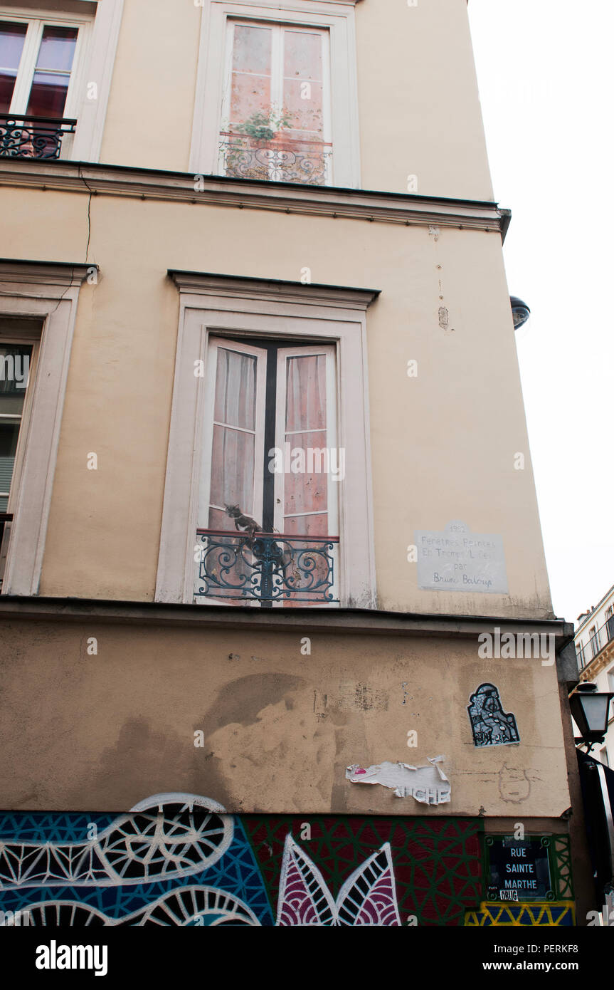 Trompe-l oeil street art Windows auf Belleville Paris Fenster Stockfoto
