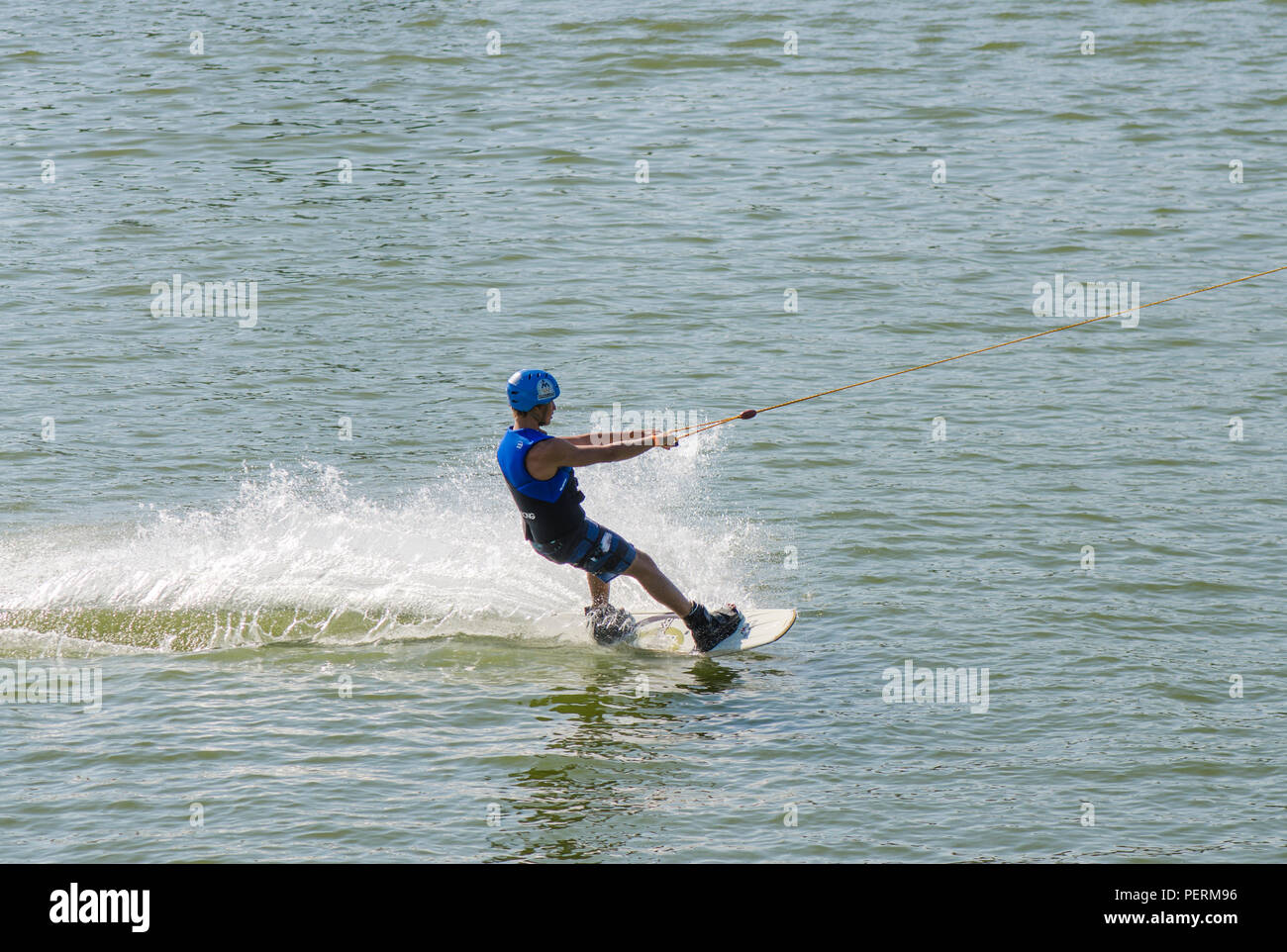Water skiing spain Fotos und Bildmaterial in hoher Auflösung Alamy