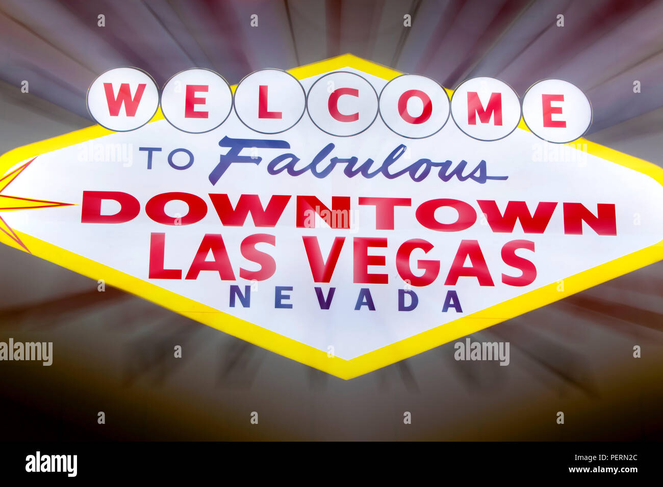 Vereinigte Staaten von Amerika, Nevada, Las Vegas, Downtown, Freemont Bereich Ost, Neon Vegas Zeichen, Dämmerung Stockfoto