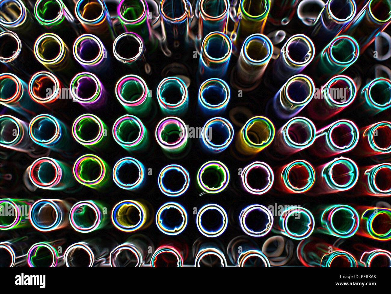 Zusammenfassung Hintergrund Künstler tools Färbung Stifte in vielen Schattierungen von oben in Schwarz und Farben gesehen Stockfoto