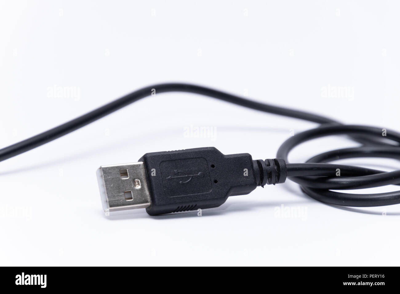 USB Typ B Ladekabel für mobile tragbare Geräte in Schwarz Stockfoto