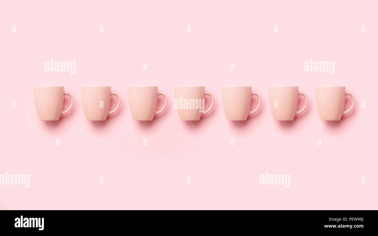 Zeile mit rosa Tassen über druckvolle Hintergrund. Geburtstag Feier, baby Konzept Dusche. Pastellfarben Muster. Banner. Minimalistisches Design. Stockfoto