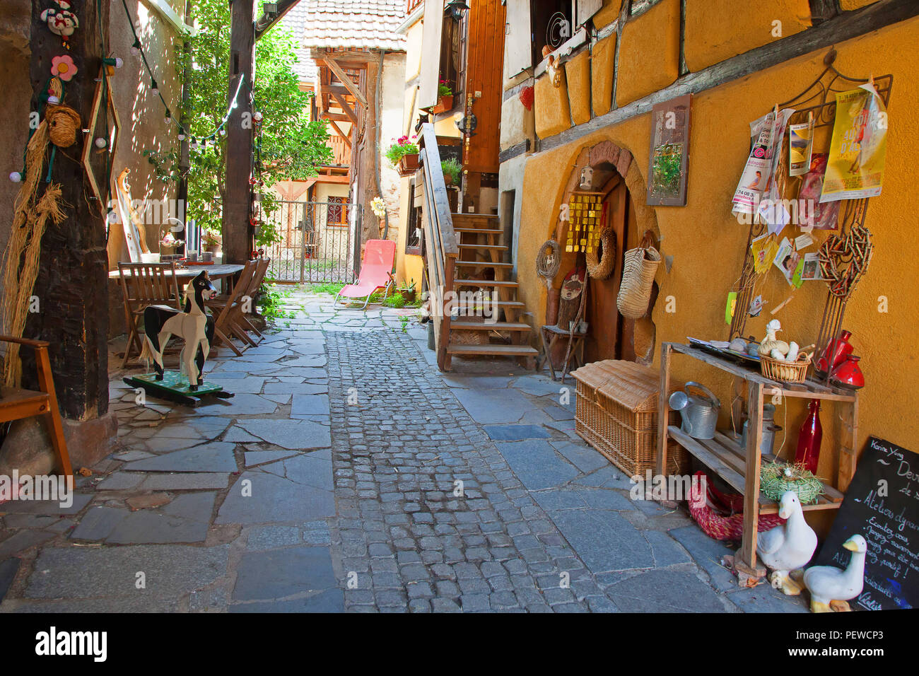 Bunte Straße in Turckheim, Elsass, Frankreich. Stockfoto