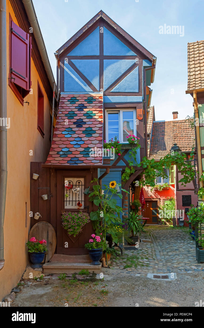 Bunte Straße in Turckheim, Elsass, Frankreich. Stockfoto