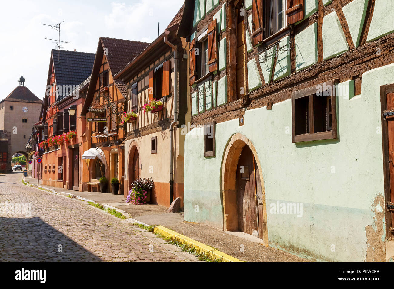 Bunte Straße in Turckheim, Elsass, Frankreich. Stockfoto
