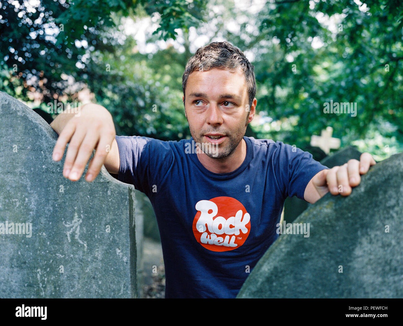 Portrait des Musikers Baxter Dury (Sohn von Ian Dury) in Hampstead, London Am 15. Juli 2005 fotografiert. Stockfoto