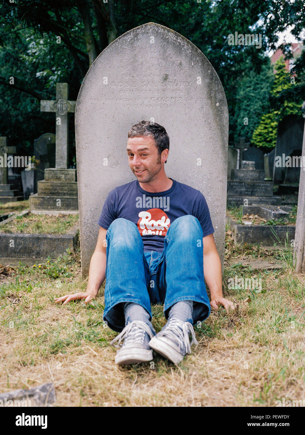Portrait des Musikers Baxter Dury (Sohn von Ian Dury) in Hampstead, London Am 15. Juli 2005 fotografiert. Stockfoto