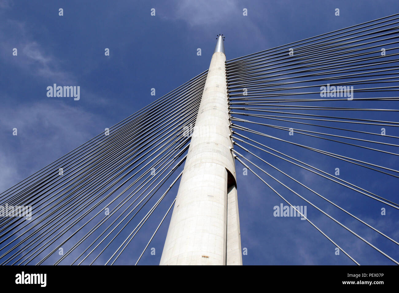 Brücke über Ada in Belgrad Stockfoto