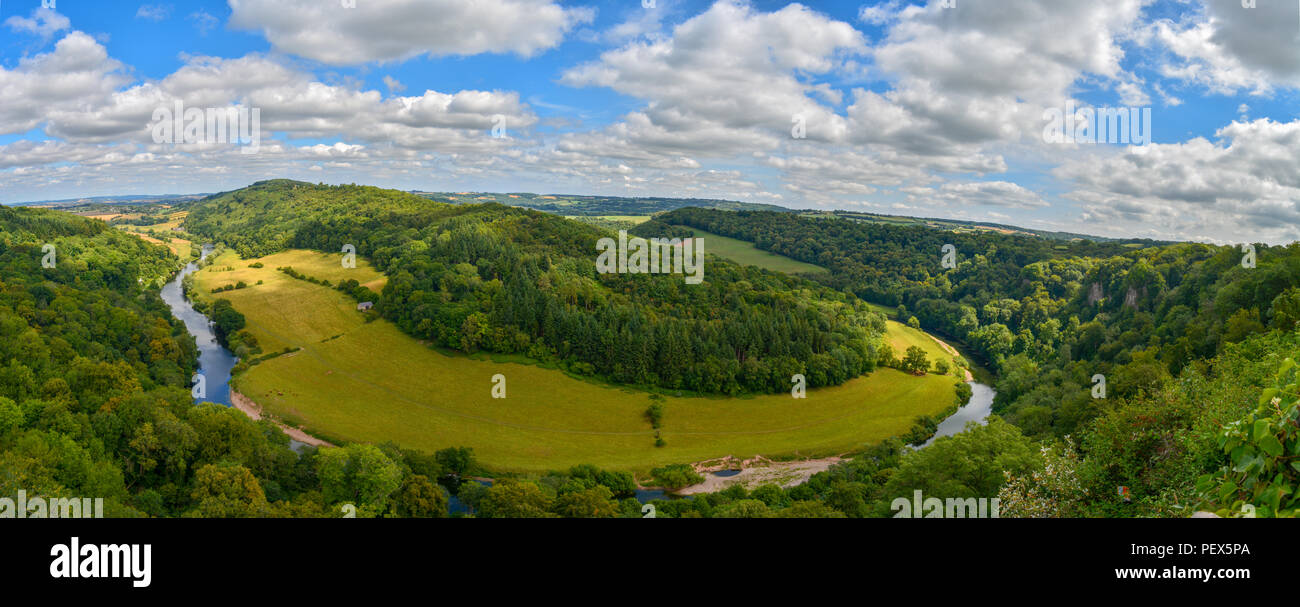 Blick auf den Fluss Wye von Symonds Yat Rock, Coleford Stockfoto