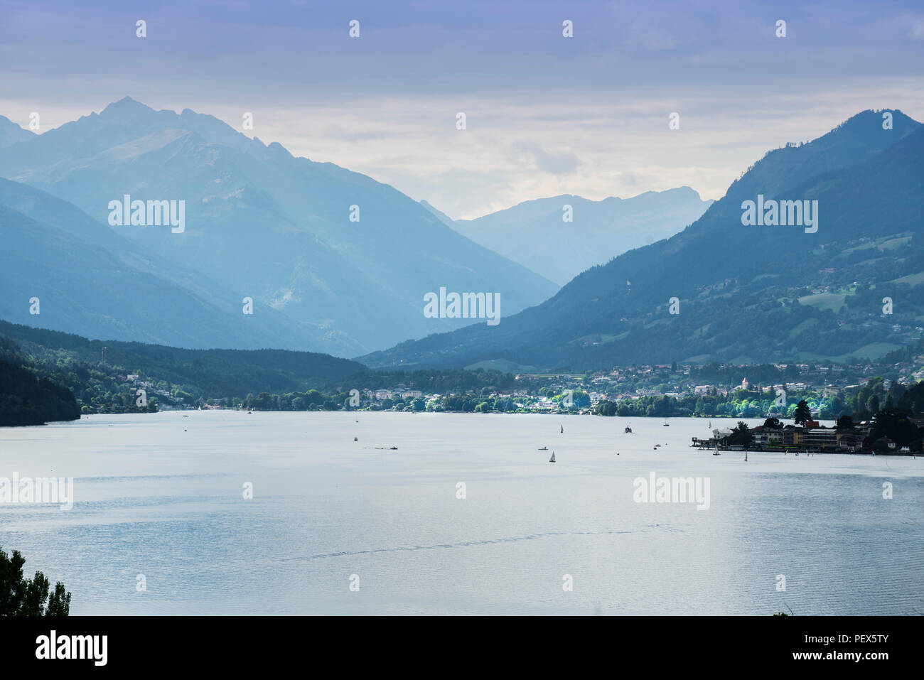 Panoramablick auf die Millstatter See, Kärnten, Österreich Stockfoto