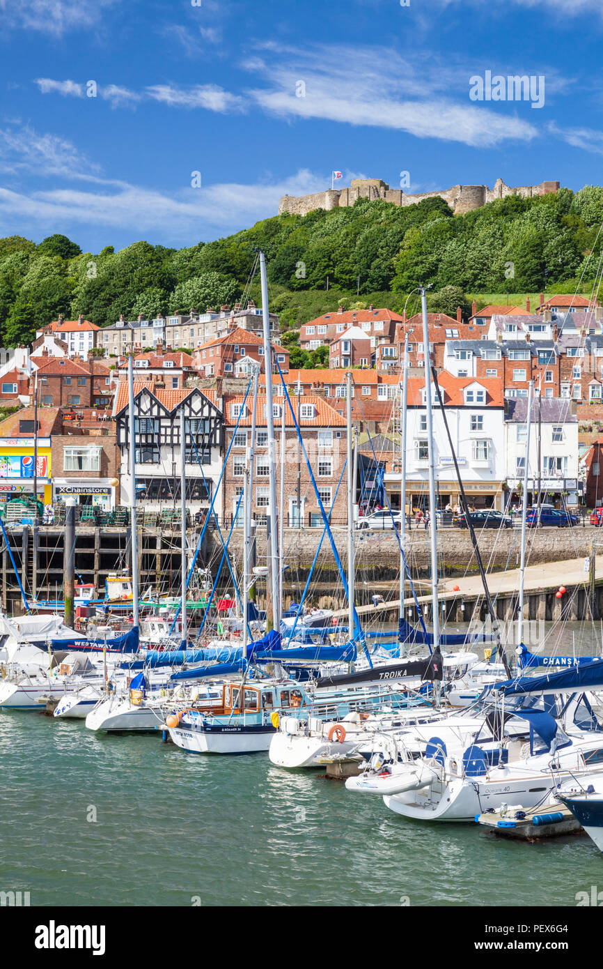 Scarborough Hafen und Marina in der Bucht von Scarborough Yorkshire uk South north yorkshire England Scarborough Großbritannien gb Europa Stockfoto