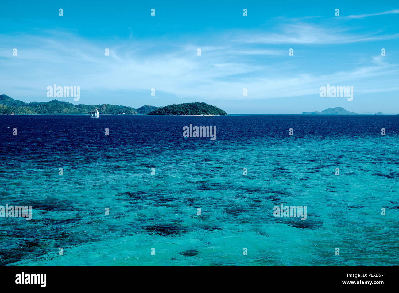 Coron ist die drittgrößte Insel der Calamian Inseln im Norden von Palawan auf den Philippinen. Stockfoto