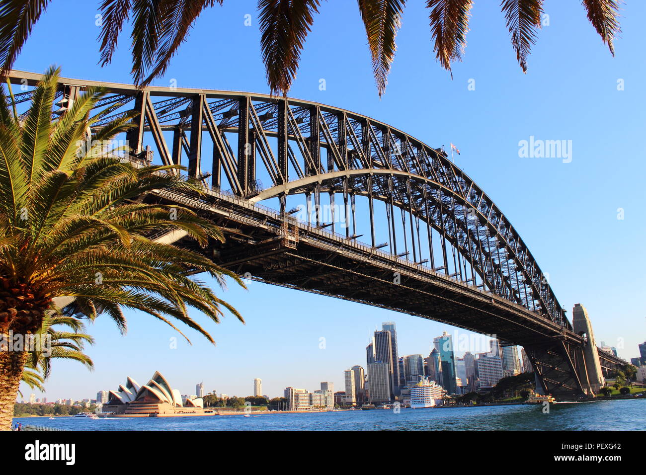 Sydney Harbour bei Sonnenuntergang - Opernhaus Sydney - Harbour Bridge Sydney Stockfoto