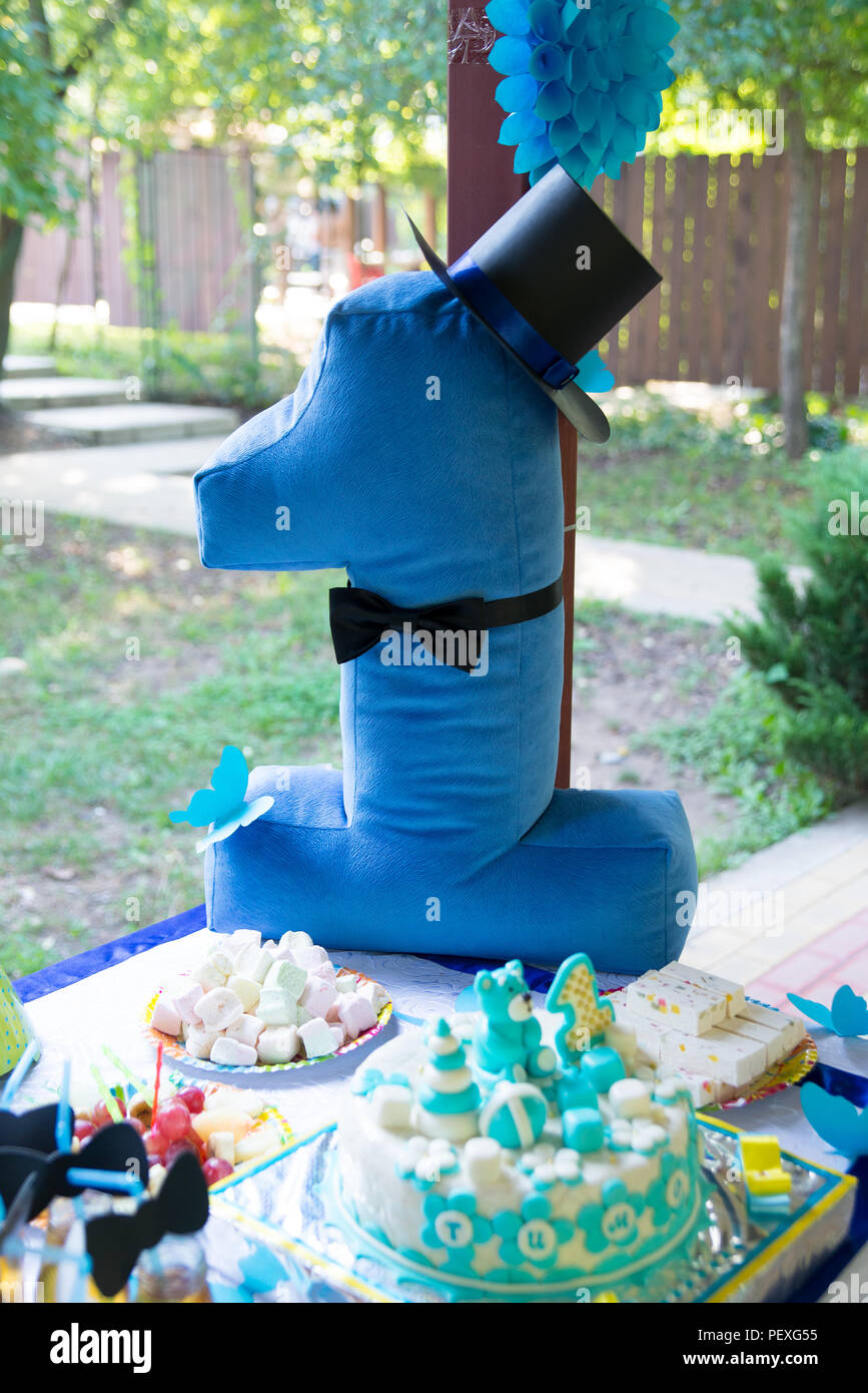 Sehr leckere Desserts im festliche Abende Stockfoto