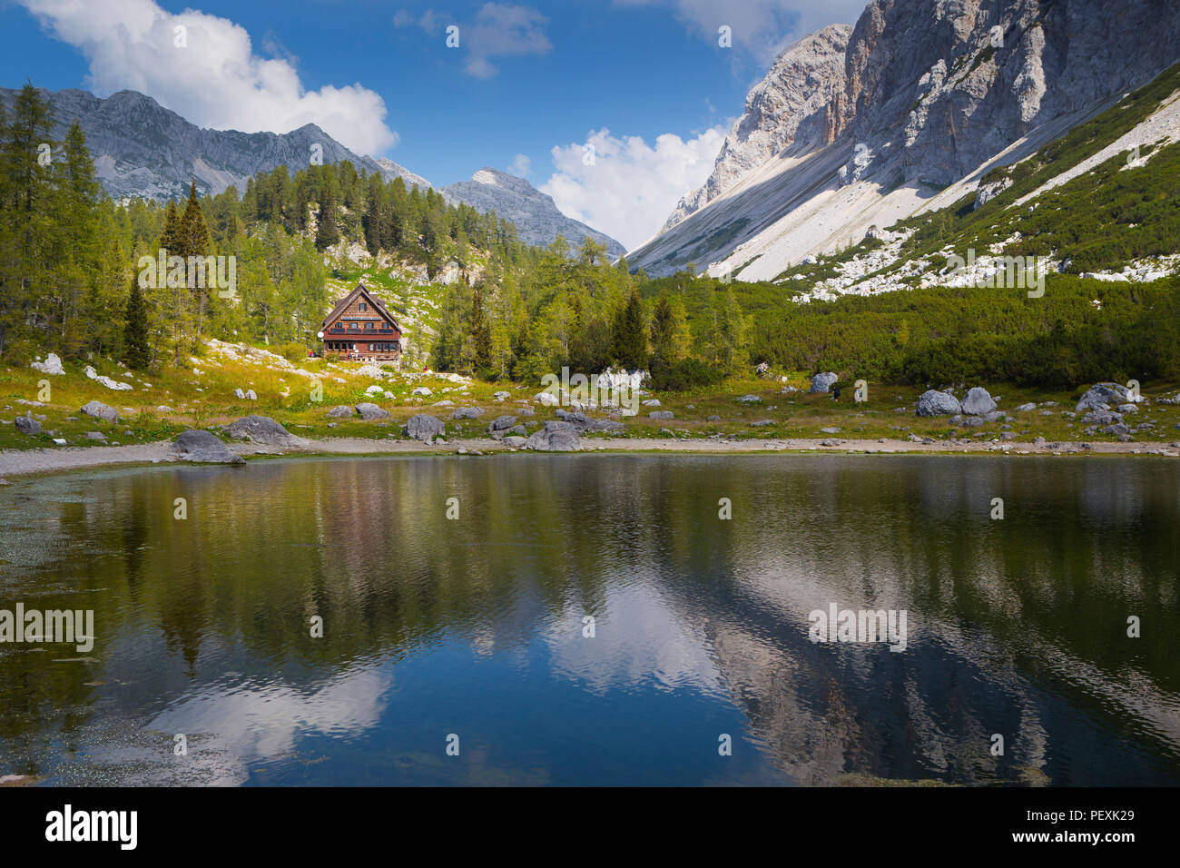 Berghütte im Tal der Sieben Seen, Nationalpark Triglav, Slowenien Stockfoto