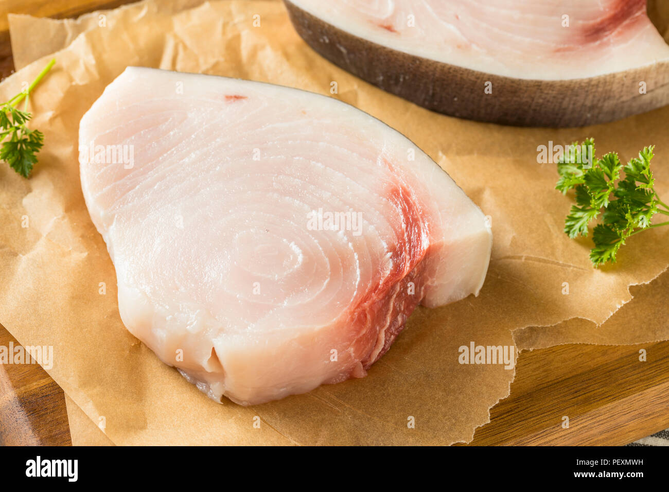 Raw Organic Schwertfischsteak Filets fertig zu kochen Stockfoto