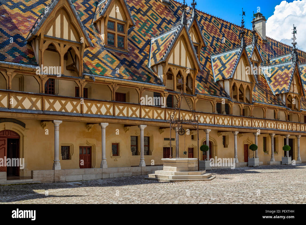 Der Hospices de Beaune oder Hotel-Dieu de Beaune, einem mittelalterlichen Krankenhaus in der Stadt Beaune in der Region Burgund in Frankreich. Im Jahre 1443 gegründet, ich Stockfoto