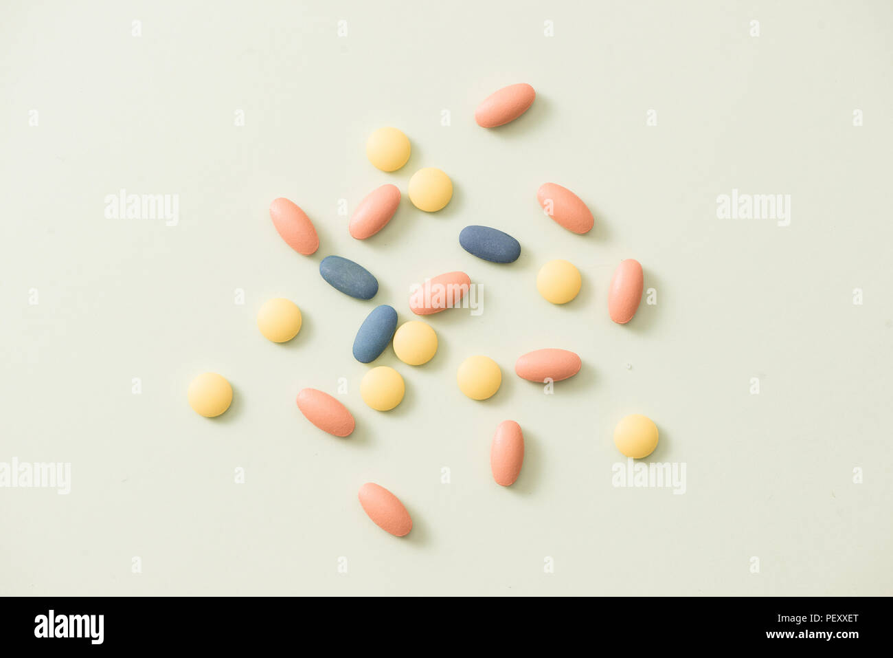 Generische antazida Fotos und Bildmaterial in hoher Auflösung Alamy