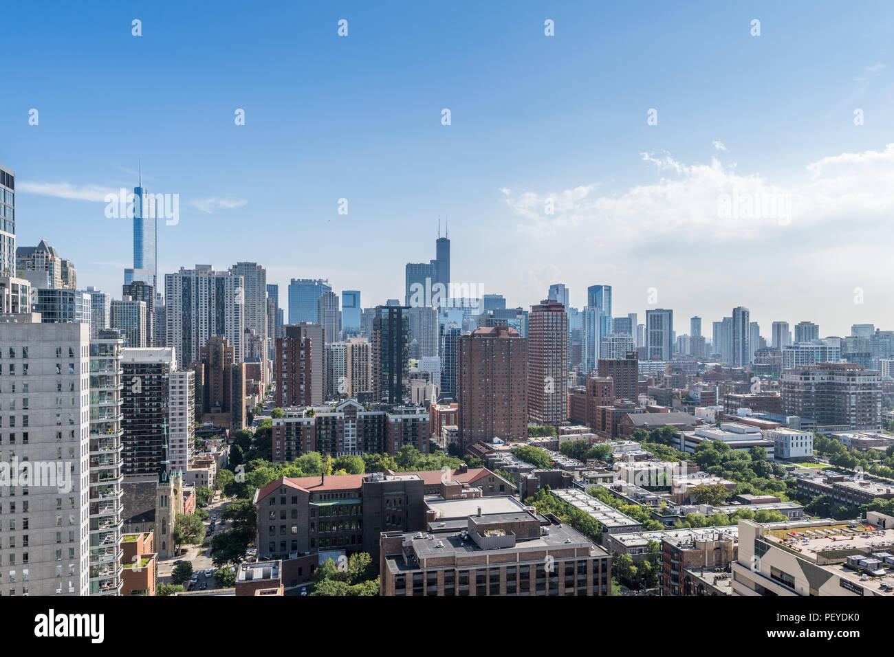 Chicago Skyline mit Washington Square Park und den Fluss nördlich der Nachbarschaft in Vordergrund Stockfoto
