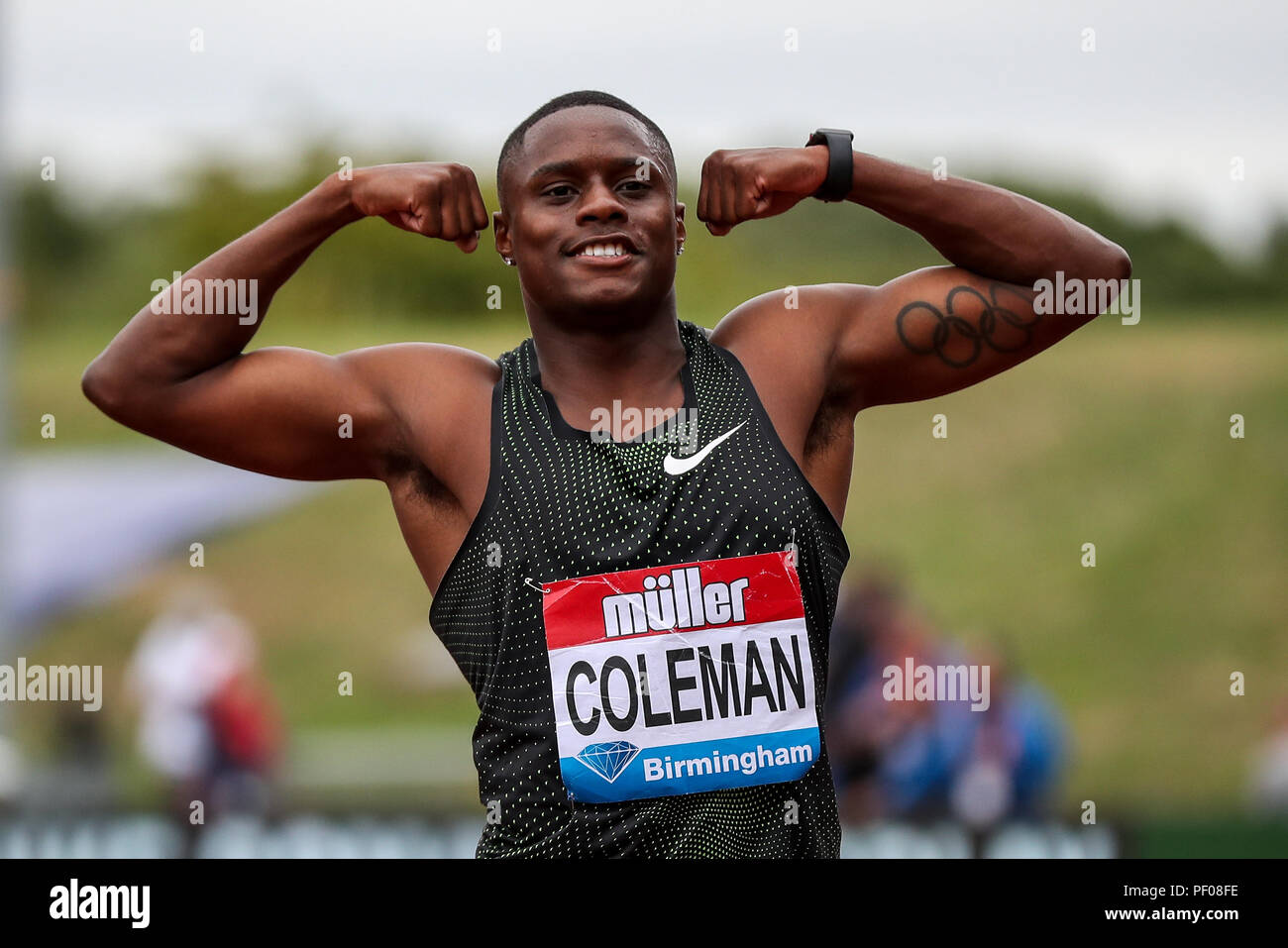 Alexander Stadium, Birmingham, Großbritannien. 18 Aug, 2018. Diamond League Muller Grand Prix, Christian Coleman (USA) feiert den Gewinn der Männer 100 m Quelle: Aktion plus Sport/Alamy leben Nachrichten Stockfoto