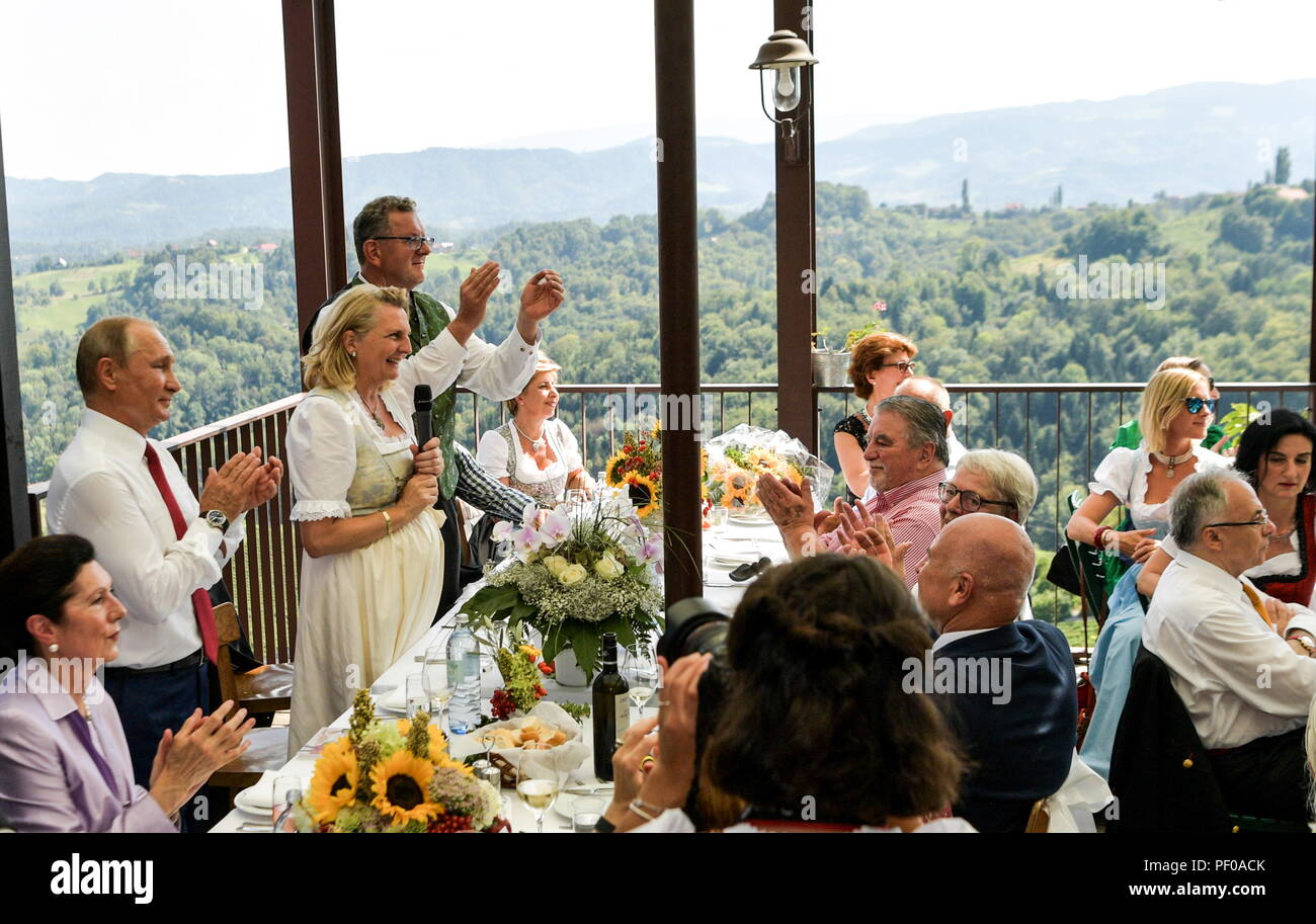 Gamlitz Russland 18 August 2018 Osterreichs Aussenminister Karin Kneissl 3 L Die Braut Unternehmer Wolfgang Meilinger 4 Der Brautigam Und Russische Prasident Wladimir Putin 2 Bei Einer Hochzeit Alexei 