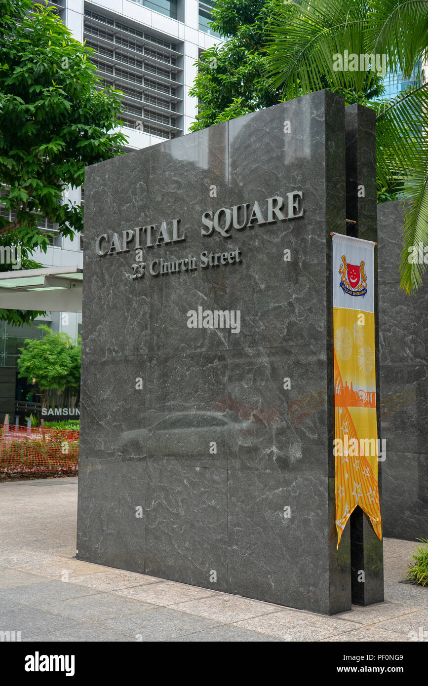 Singapur - 9. August: Capital Square anmelden Marmor Stockfoto