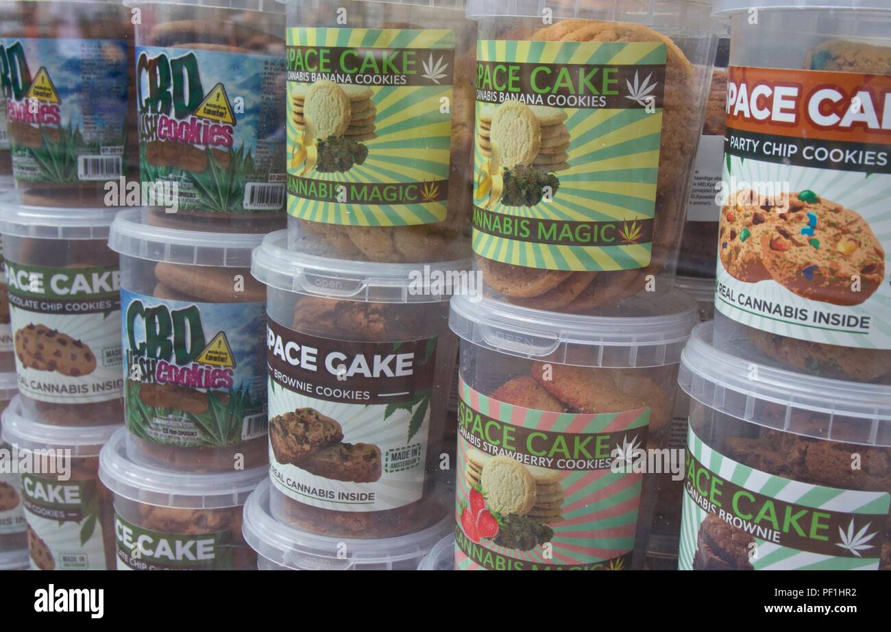 Amsterdam Coffee shop Fenster verkaufen Container platz Kuchen Stockfoto