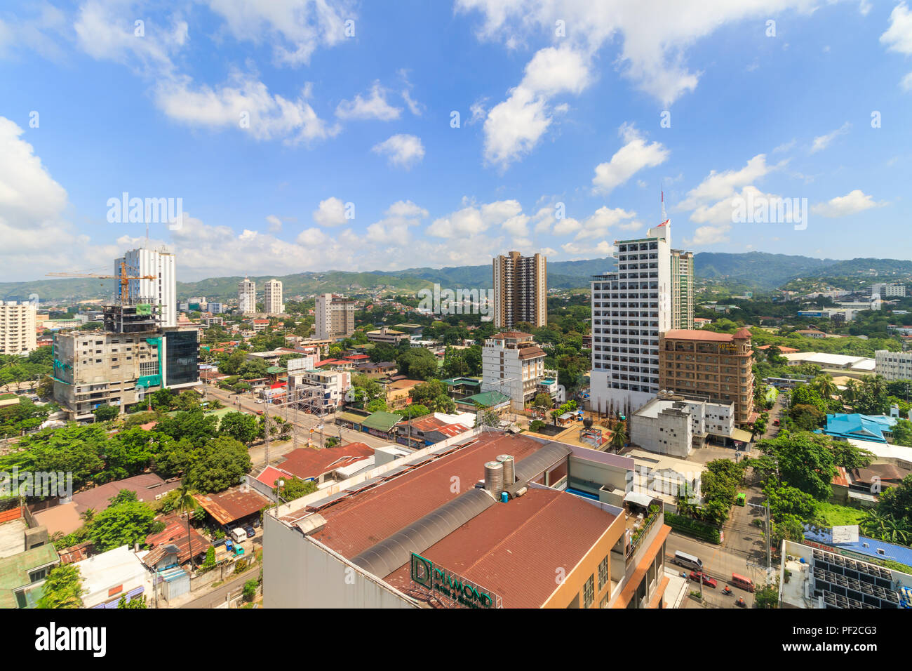Cebu City, Philippinen - 15. Juni 2018: Blick auf die Gebäude in Cebu City Stockfoto