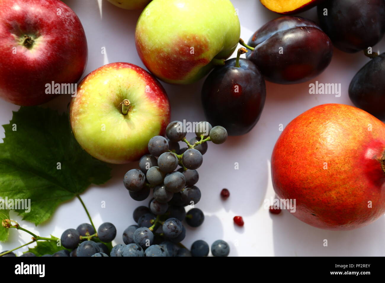 Essen: Reife Früchte im Sommer Stockfoto