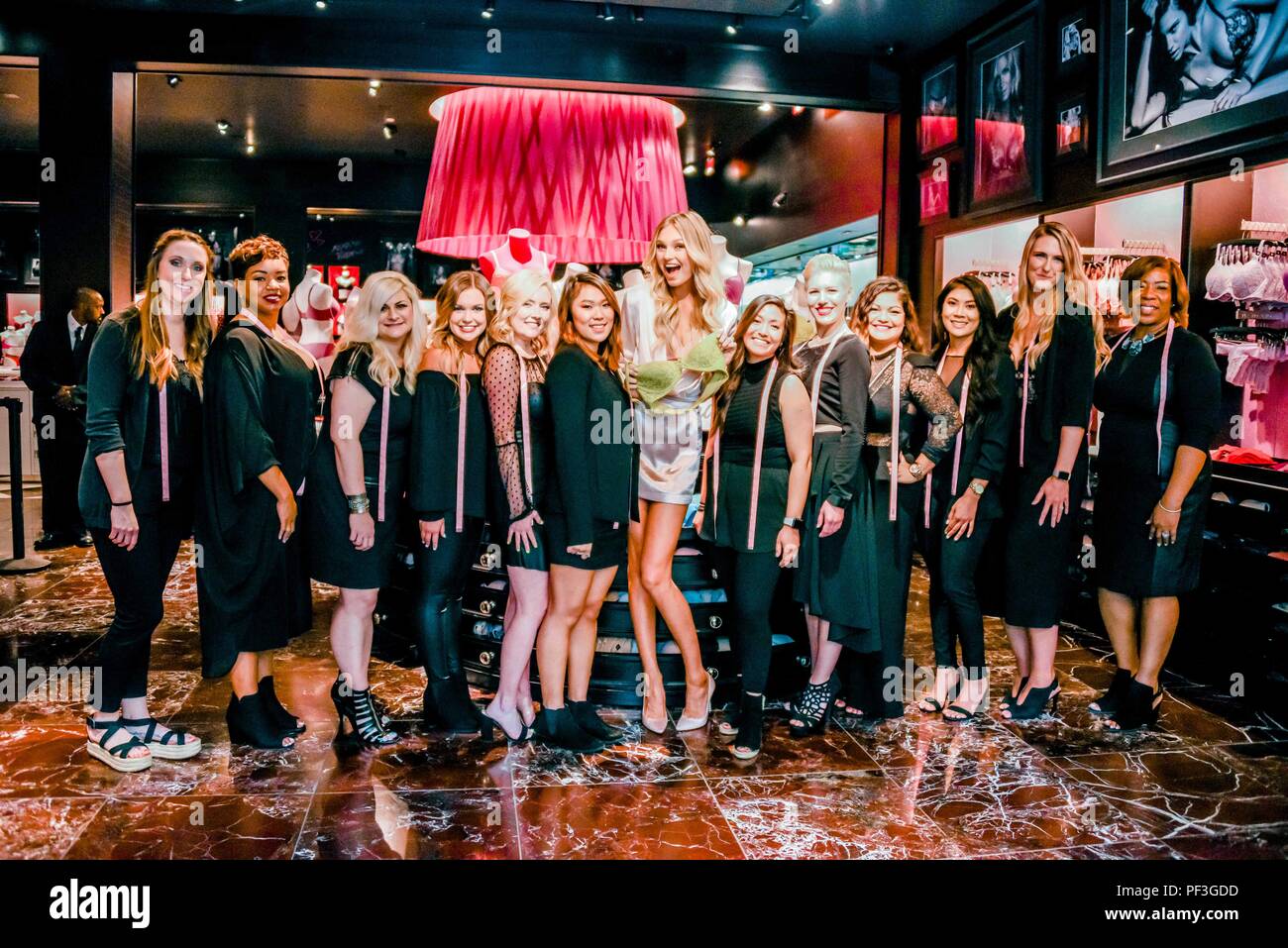 Supermodel Romee Strijd (c) nimmt an den "Körper von Victoria' Collection Fall bei Victoria's Secret Northpark Mall am 14. August 2018 in Dallas, Texas. Stockfoto