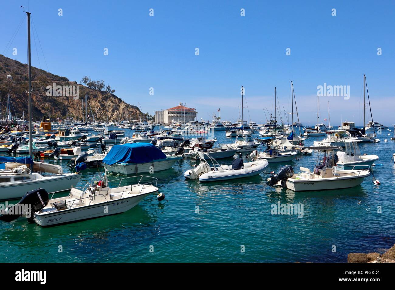 Boote in den Santa Catalina Island Harbour Stockfoto