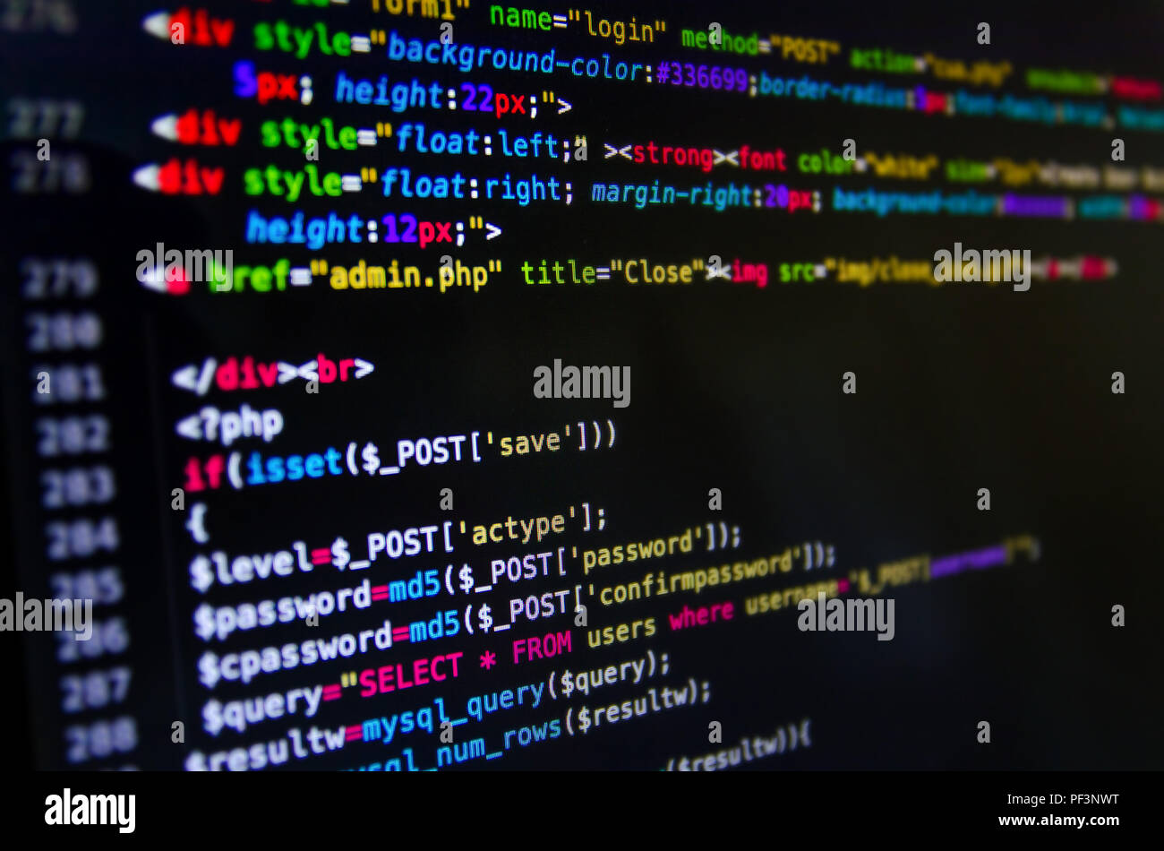 Desktop Quellcode Und Technologie Hintergrund Entwickler Oder Programmierer Mit Kodierung Und Programmierung Wallpaper Nach Computer Sprache Und Quellcode Kom Stockfotografie Alamy