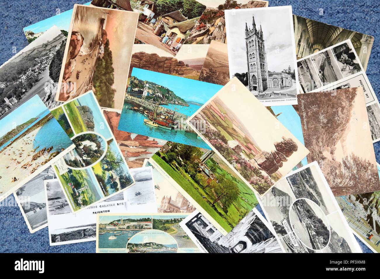 Schwarzweiße und farbige Postkarten - soziale Geschichte Stockfoto
