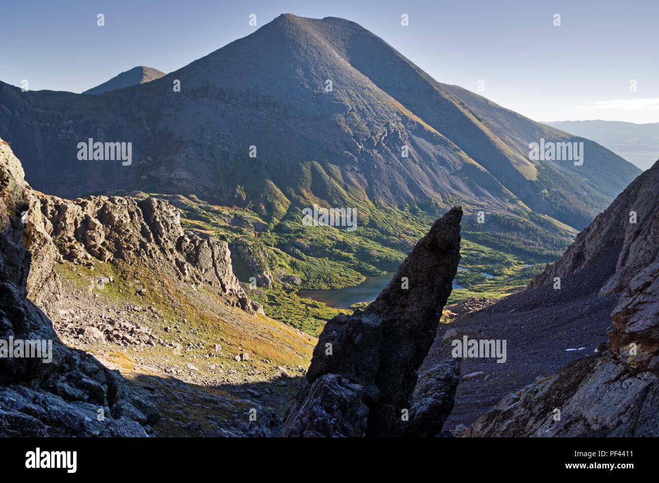 Humboldt Peak gesehen von gebrochenen Hand Pass in der Sangre De Cristo Range in Colorado Stockfoto Humboldt Peak gesehen von gebrochenen Hand Pass in der Sangre De Cristo Range in Colorado Stockfoto