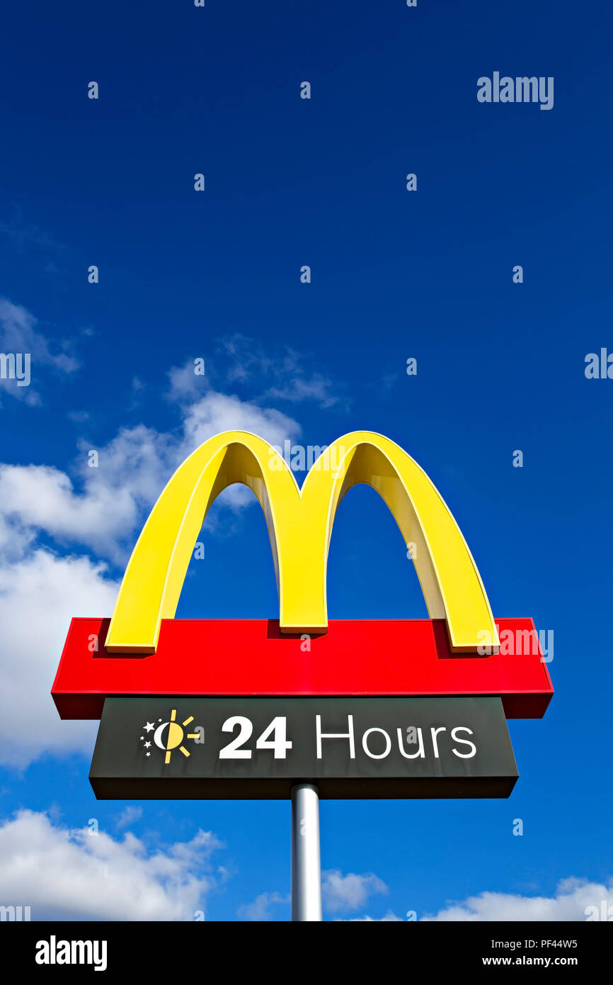 Ballarat Australia / McDonald's McCaf'e Restaurant in Lucas Ballarat. Stockfoto