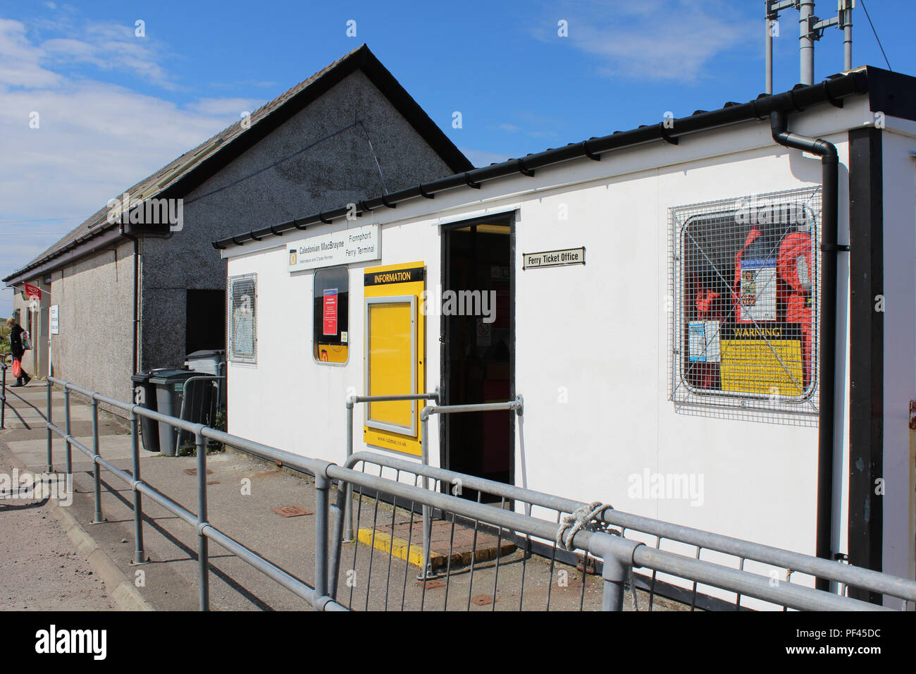 FIONNPHORT, Schottland, 26. Juli 2018: Die Fernbedienung und winzige Fionnphort Ferry Terminal auf der Isle of Mull in Schottland. Es gibt eine regelmäßige Fährverbindung fr Stockfoto