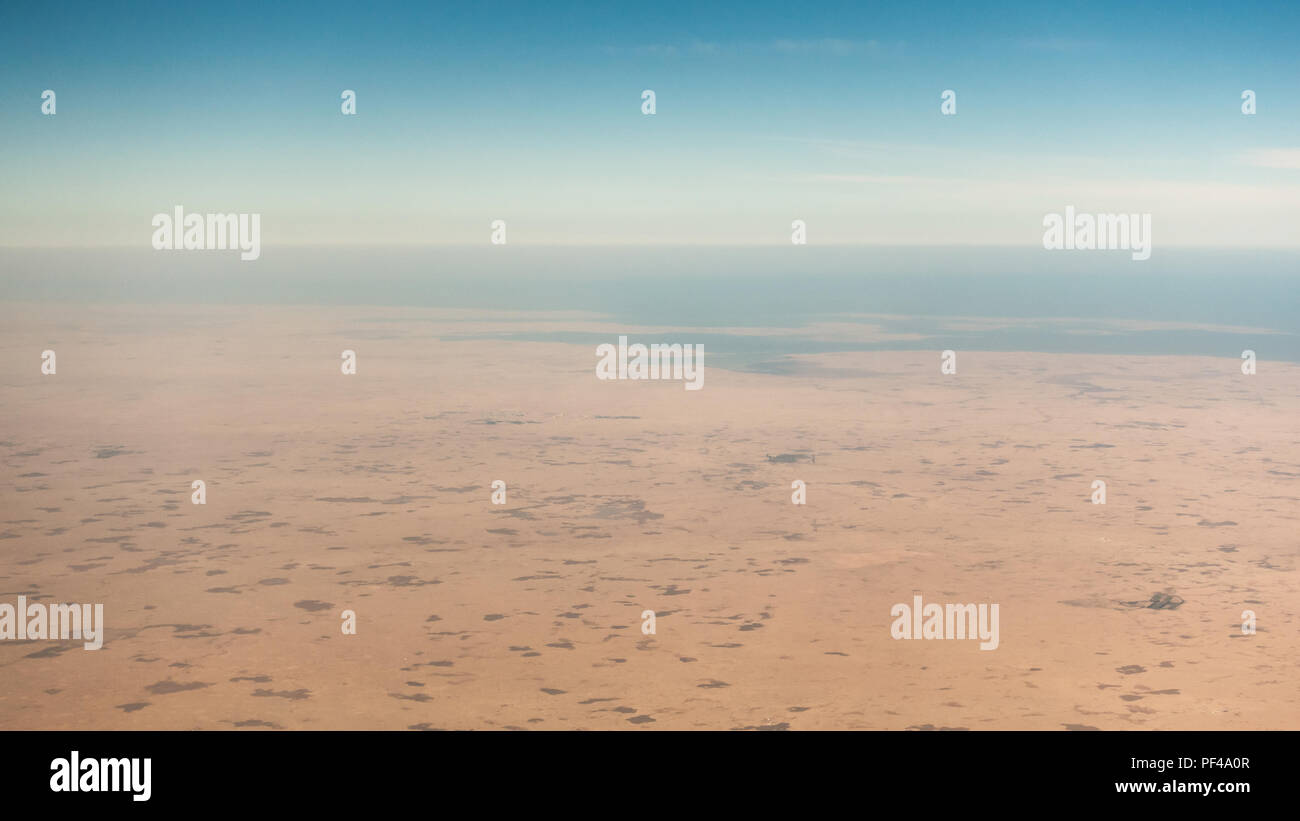 Küstenwüste Luftaufnahme im Persischen Golf Stockfoto